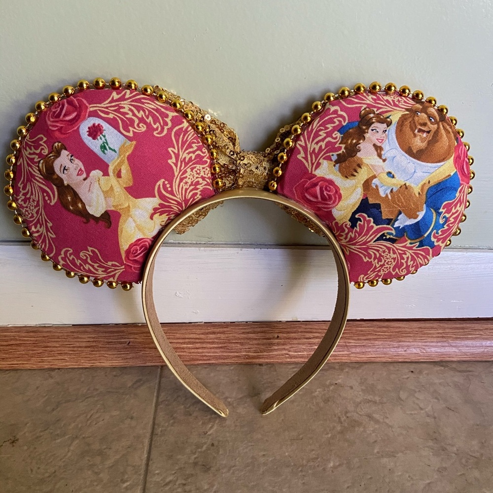 Minnie Mouse Ears - Picture 2 of 3